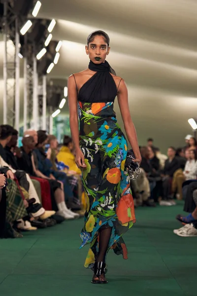 Look 52